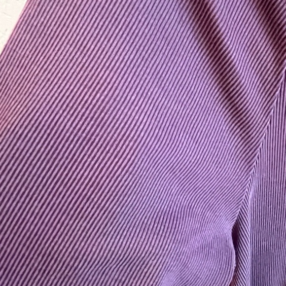 Express women’s size small purple v-necked, midi dress - Picture 5 of 5